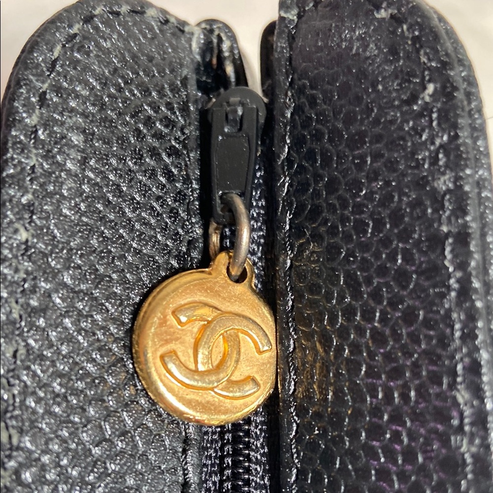 Chanel Black Leather Clutch with Embossed Logo and gold hardware/authenticity - Picture 6 of 6